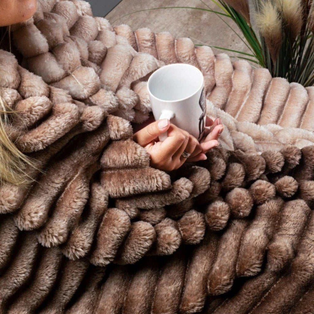 Cobertor Grosso Queen Fluffy Aveludado 320g/m²