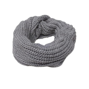 Cachecol Feminino de Tricô em Lã com Duas Voltas